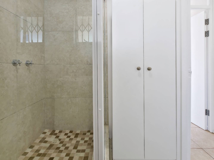 1 Bedroom Property for Sale in Gardens Western Cape